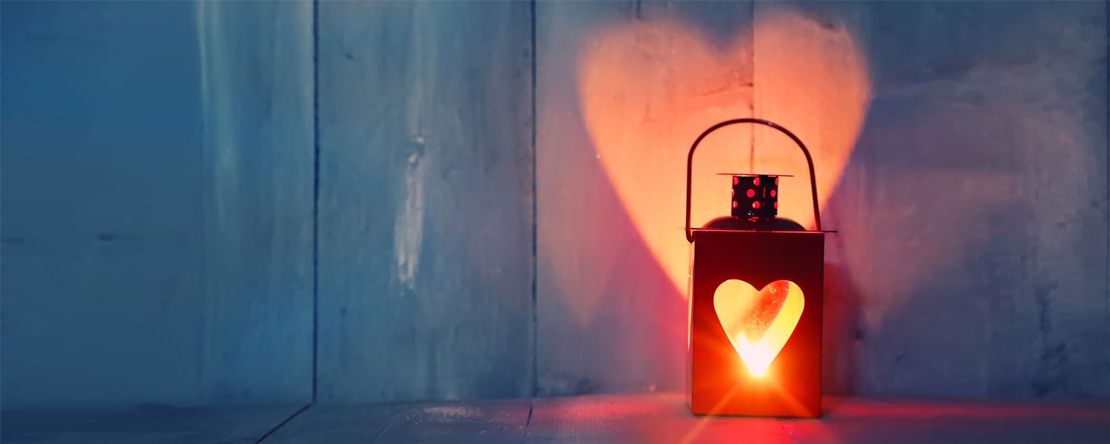 lantern light with heart
